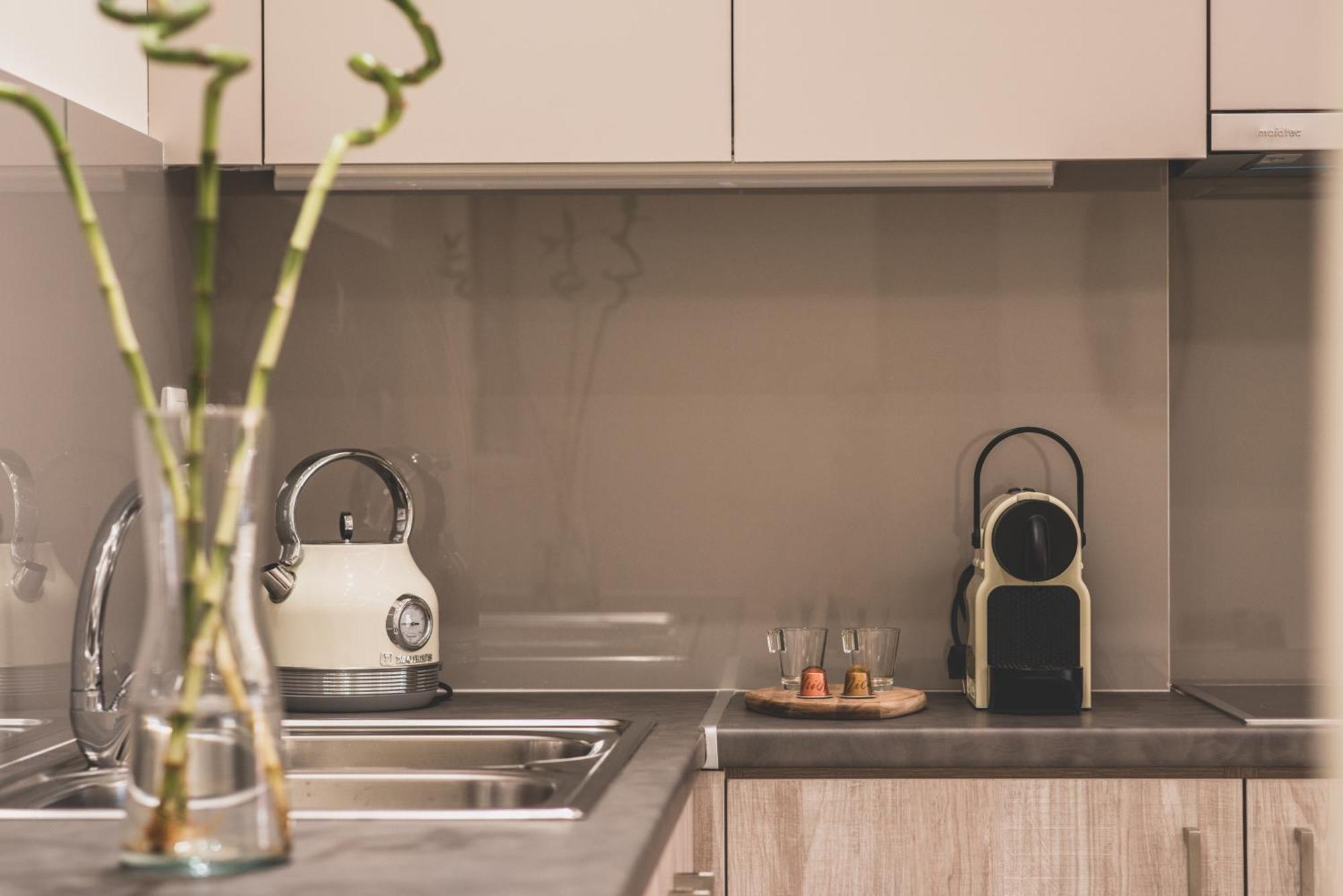 Apartment Luxury Flat In Historical Athens-livingstone Opal *
