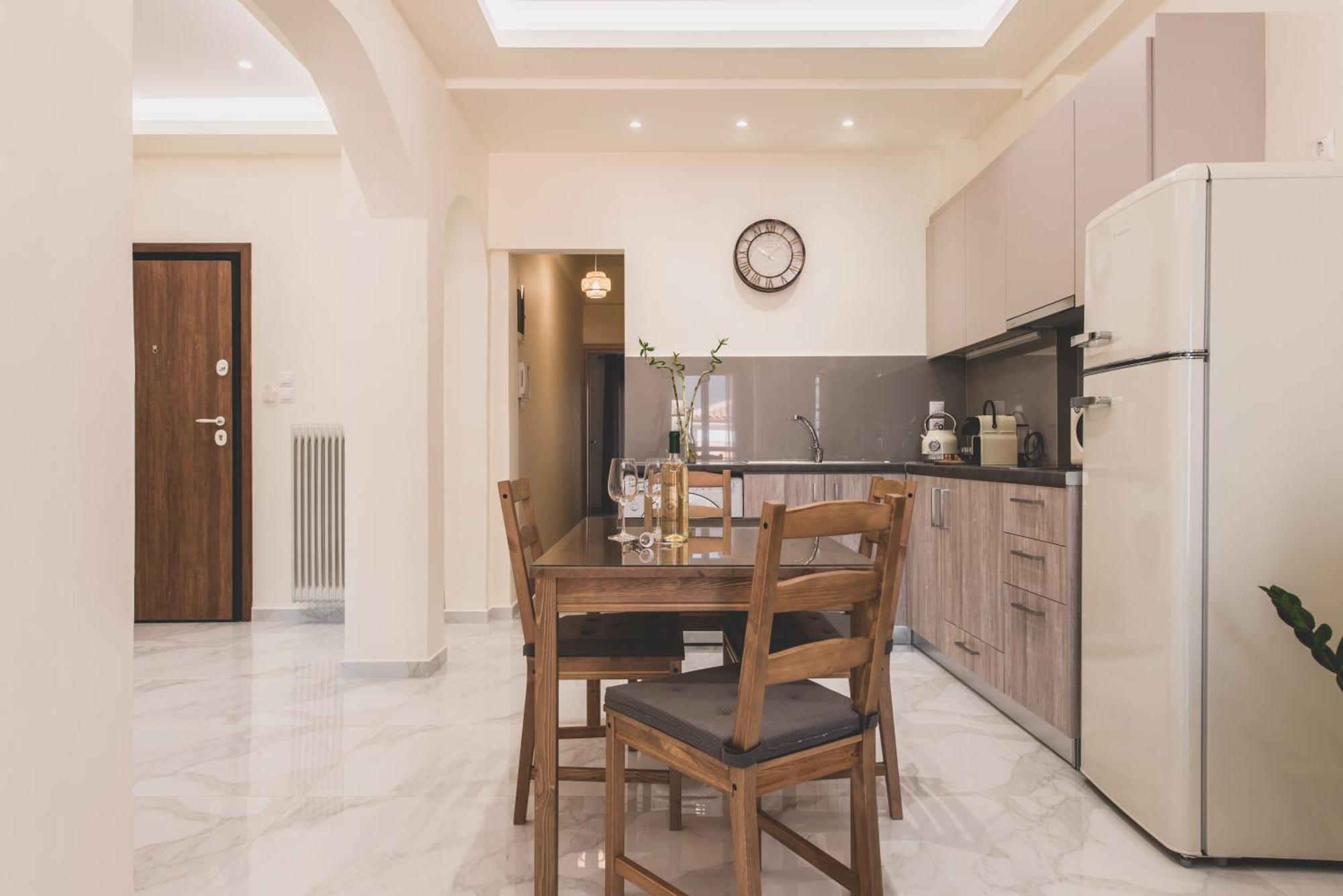Luxury Flat In Historical Athens-livingstone Opal * Athen