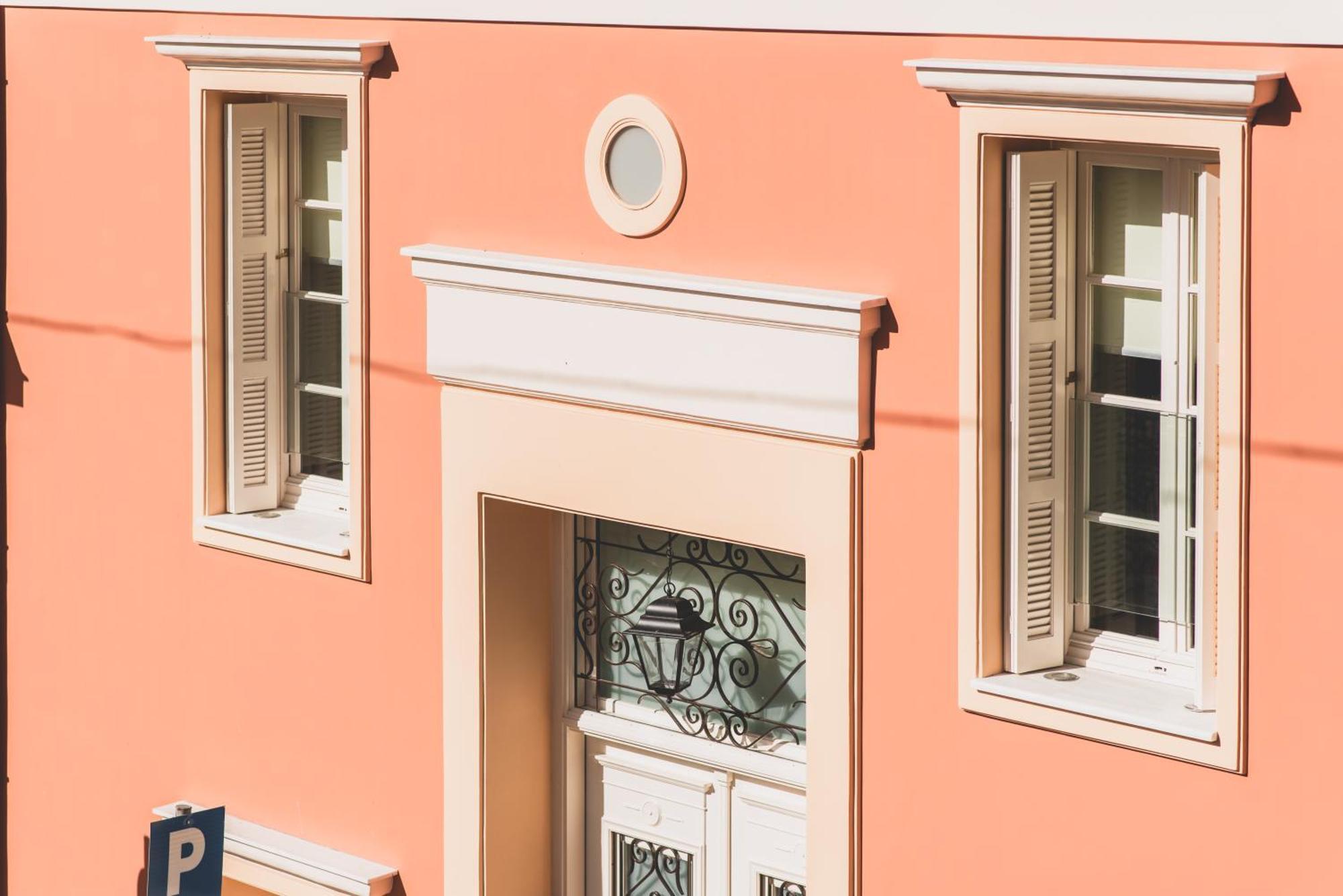 Luxury Flat In Historical Athens-livingstone Opal *